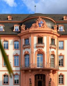 "Kompass Europa: westwärts" - Kultursommer Rheinland-Pfalz erweitert sein Programm mit Fokus auf den (Foto: AdobeStock - Matthias 373154407)