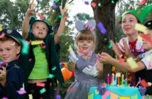 Fasching basteln: Kindergarten Ideen für große und kleine Kinder (Foto: Adobe Stock- Photographee.)